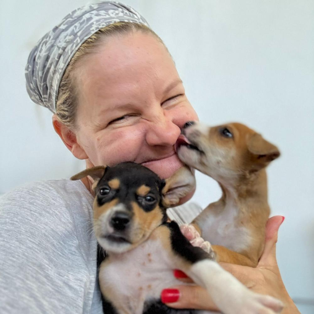 Nicole with dogs at Guayabo Animal Rescue